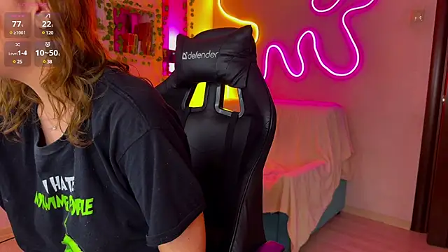 RobertAndLinela online show from March 13, 4:56 pm