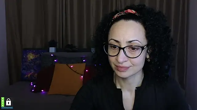 Arianasweety23 online show from March 2, 6:30 pm