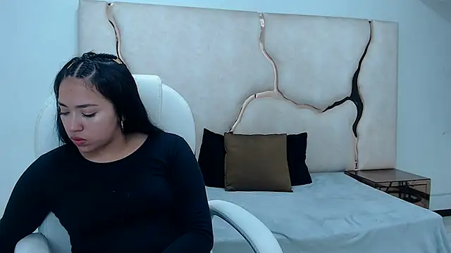 Snapshot of IsabellRodriguez18 chatting on February 3, 7:07 am IsabellRodriguez18 online show from February 3, 7:07 am