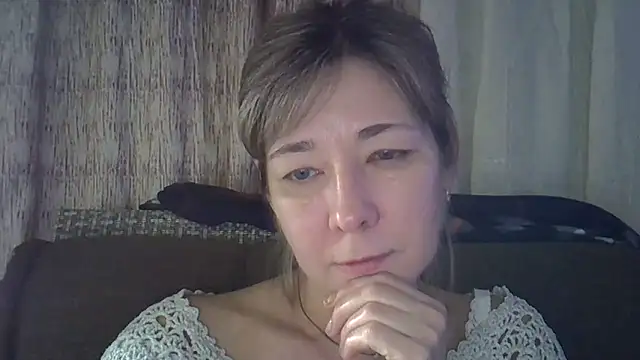 Snapshot of EllaJohnsonX chatting on January 11, 2:58 pm EllaJohnsonX online show from January 11, 2:58 pm