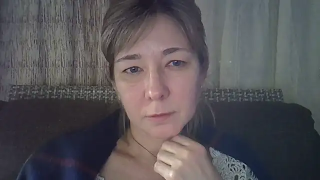 EllaJohnsonX online show from January 11, 6:01 pm