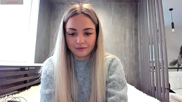 Snapshot of Mia___murrr chatting on November 8, 5:07 am Mia murrr online show from November 8, 5:07 am