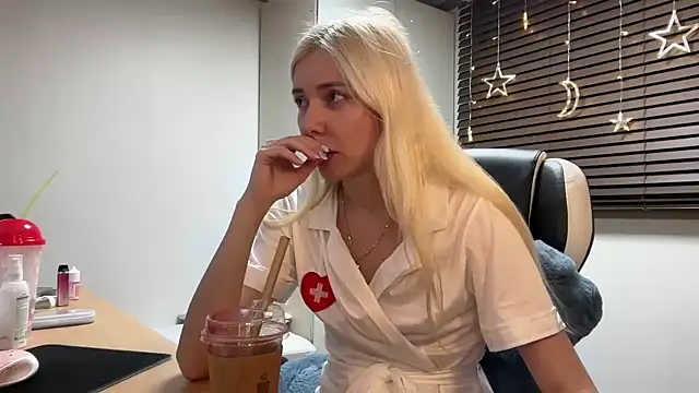 yunasuka online show from January 17, 6:44 pm