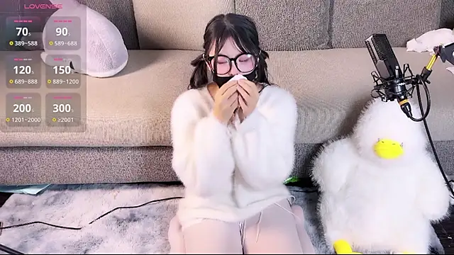 Snapshot of Yu_UwU_ chatting on January 12, 3:36 pm Yu UwU online show from January 12, 3:36 pm