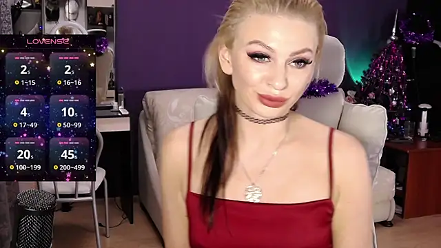 Snapshot of _britney_white_ chatting on January 6, 3:19 pm britney white online show from January 6, 3:19 pm