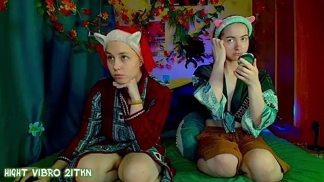 Snapshot of TrickyKitsune chatting on November 2, 2:52 pm TrickyKitsune online show from November 2, 2:52 pm