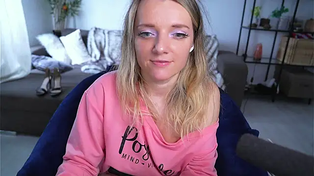 Magnetic Amy online show from March 12, 4:02 pm