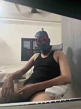 Snapshot of thewhitedickboyx1 chatting on January 15, 5:15 pm thewhitedickboyx1 online show from January 15, 5:15 pm