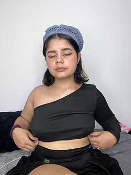 pretty angela1 online show from February 3, 1:30 am