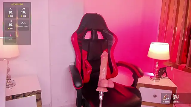 LunaPleasure online show from April 12, 7:35 am