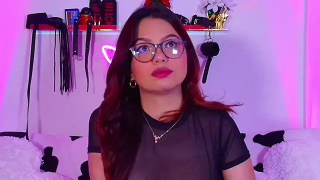 EmiF26 online show from December 3, 3:25 am