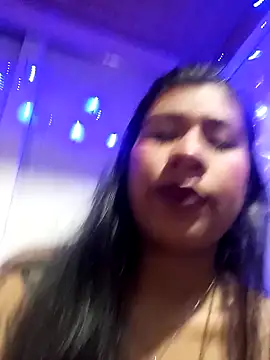 Snapshot of Pamelamilkk_1007 chatting on January 7, 7:10 am Pamelamilkk 1007 online show from January 7, 7:10 am