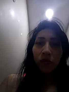 Snapshot of Isabellitasexi38 chatting on February 2, 8:51 pm Isabellitasexi38 online show from February 2, 8:51 pm