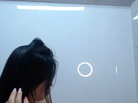 Chloe Martini online show from January 14, 9:35 am