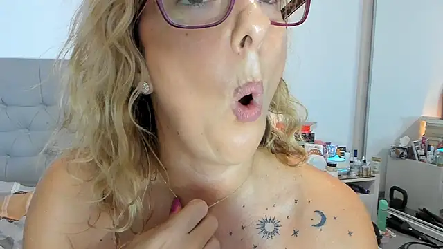 1royalpussy online show from December 29, 12:45 pm