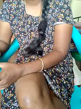 Snapshot of Tamil_roja69 chatting on January 7, 4:08 am Tamil roja69 online show from January 7, 4:08 am