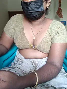 Snapshot of Tamil_roja69 chatting on September 13, 5:40 am Tamil roja69 online show from September 13, 5:40 am
