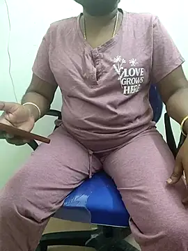 Snapshot of Tamil_roja69 chatting on October 28, 4:09 pm Tamil roja69 online show from October 28, 4:09 pm