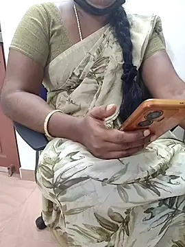 Snapshot of Tamil_roja69 chatting on October 31, 1:34 pm Tamil roja69 online show from October 31, 1:34 pm