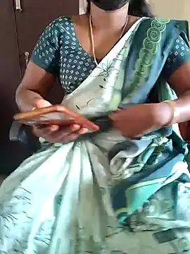 Snapshot of Tamil_roja69 chatting on November 13, 6:23 am Tamil roja69 online show from November 13, 6:23 am