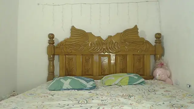 Coral0403 online show from February 27, 11:37 pm