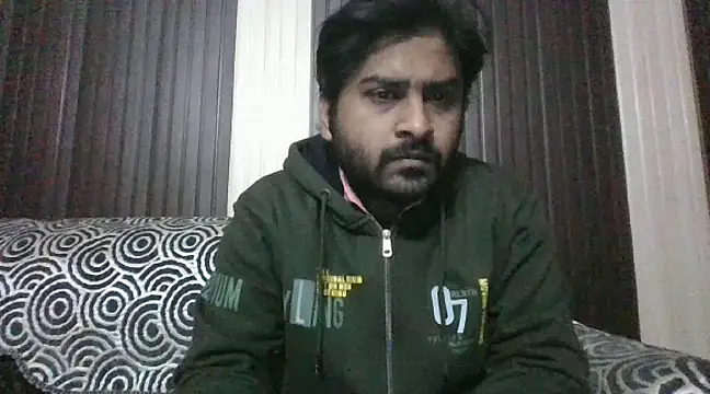 Snapshot of indihotguy chatting on January 17, 9:49 am indihotguy online show from January 17, 9:49 am