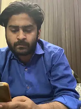 Snapshot of indihotguy chatting on March 18, 6:26 pm indihotguy online show from March 18, 6:26 pm