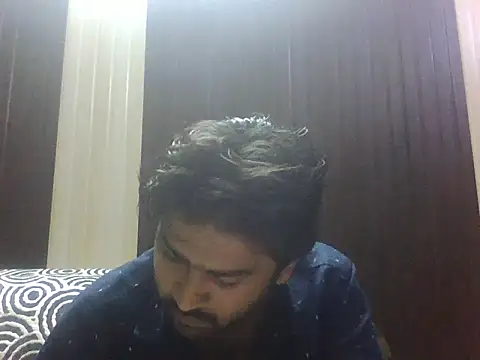 Snapshot of indihotguy chatting on September 18, 9:55 am indihotguy online show from September 18, 9:55 am