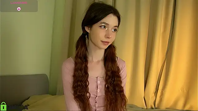LittleOriana online show from February 13, 8:34 pm