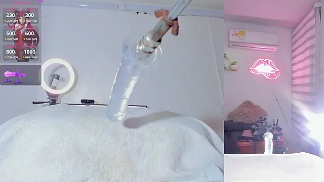 Maria Jones  online show from March 6, 3:25 am