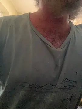 poesnuus999 online show from December 25, 8:40 am