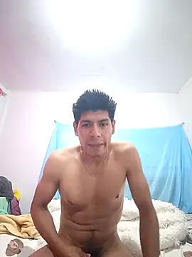 Snapshot of elmazitogrande chatting on October 17, 12:47 am elmazitogrande online show from October 17, 12:47 am