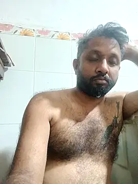 Snapshot of carria_homes chatting on December 13, 8:04 pm carria homes online show from December 13, 8:04 pm