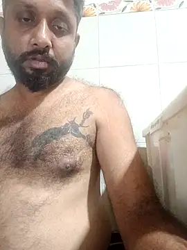 Snapshot of carria_homes chatting on December 16, 7:41 pm carria homes online show from December 16, 7:41 pm