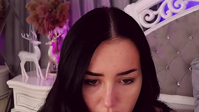 KimKhallifa online show from February 7, 12:50 pm