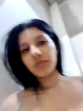 Snapshot of emmariders2 chatting on January 8, 9:23 pm emmariders2 online show from January 8, 9:23 pm