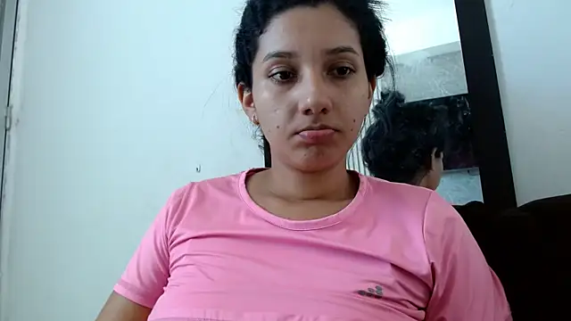 Snapshot of emmariders2 chatting on February 19, 2:55 pm emmariders2 online show from February 19, 2:55 pm