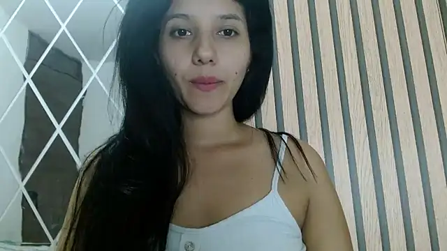 Snapshot of emmariders2 chatting on March 16, 4:52 am emmariders2 online show from March 16, 4:52 am