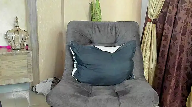 benjamincol online show from February 18, 8:58 pm