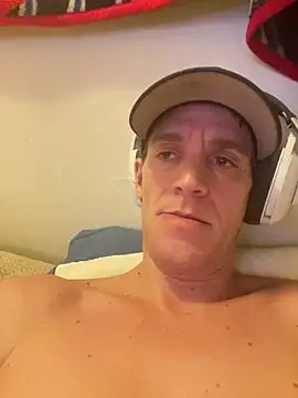 Snapshot of 87Mac87 chatting on December 27, 9:28 am 87Mac87 online show from December 27, 9:28 am