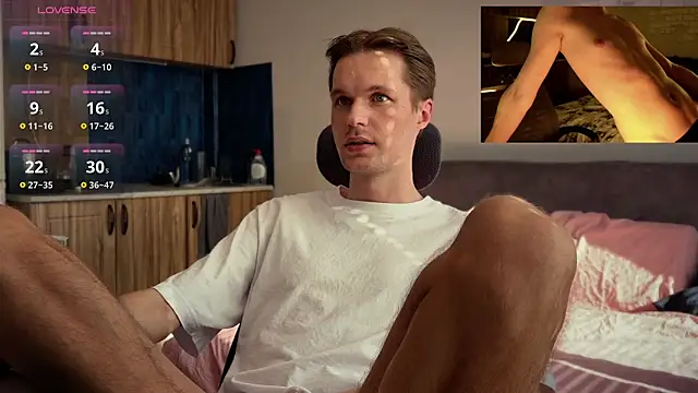 Leonnextdoor online show from April 30, 9:59 am