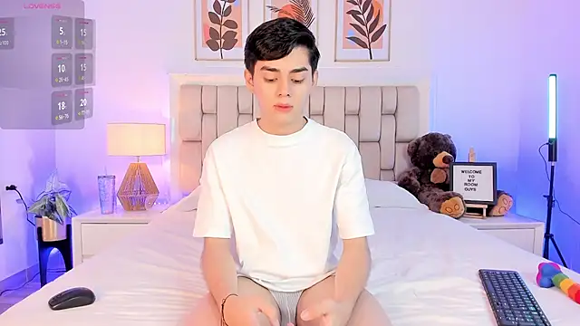 Snapshot of Maxi_little chatting on September 17, 5:58 pm Maxi little online show from September 17, 5:58 pm