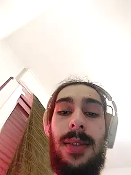 Snapshot of Levi_Latino chatting on February 15, 2:26 am Levi Latino online show from February 15, 2:26 am