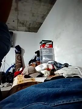 Snapshot of MartzJJ chatting on September 13, 8:52 pm MartzJJ online show from September 13, 8:52 pm