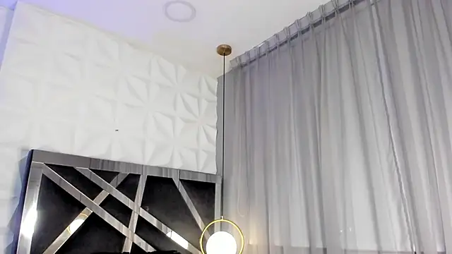 Snapshot of MAGIC_AURORAA chatting on February 13, 3:24 pm MAGIC AURORAA online show from February 13, 3:24 pm