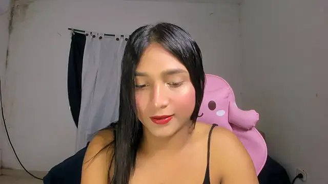 Snapshot of Miss_noah18 chatting on September 25, 6:11 pm Miss noah18 online show from September 25, 6:11 pm