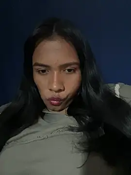 Ninabrunette18 online show from February 19, 2:44 pm