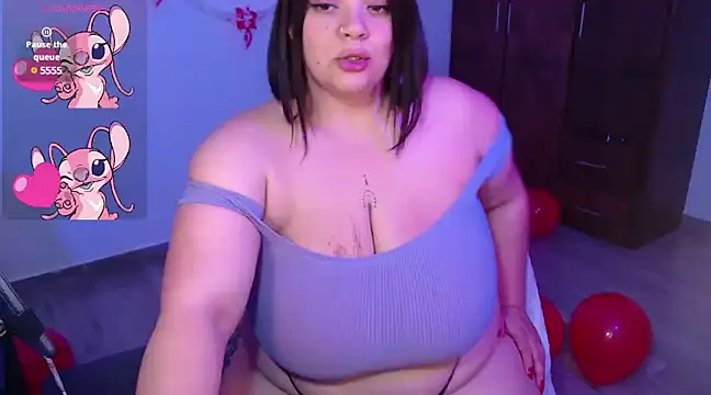 Snapshot of violeta_candyy_ chatting on February 11, 2:25 am violeta candyy online show from February 11, 2:25 am