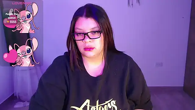 Snapshot of violeta_candyy_ chatting on March 7, 1:07 pm violeta candyy online show from March 7, 1:07 pm