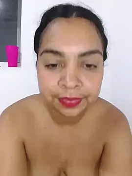 Brendabluee online show from January 6, 4:47 am